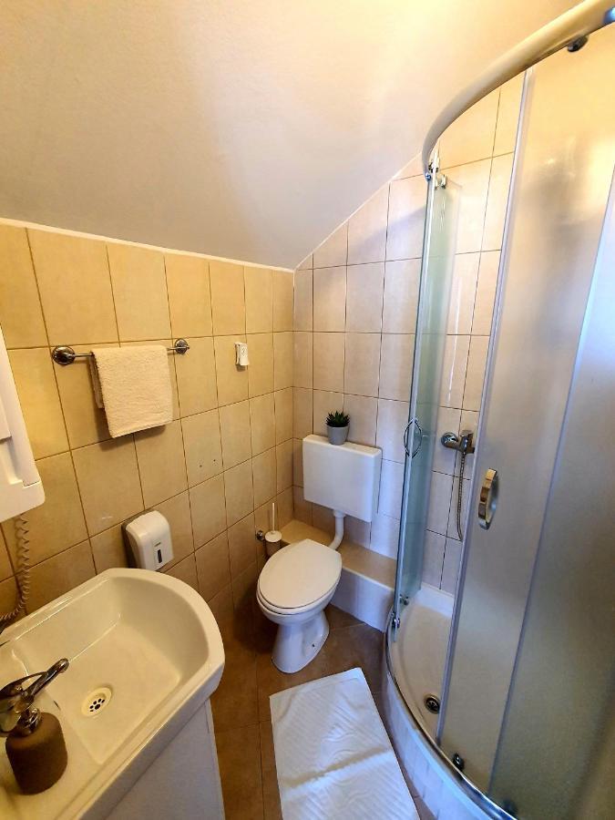 Guesthouse Kovacevic Korenica Extérieur photo