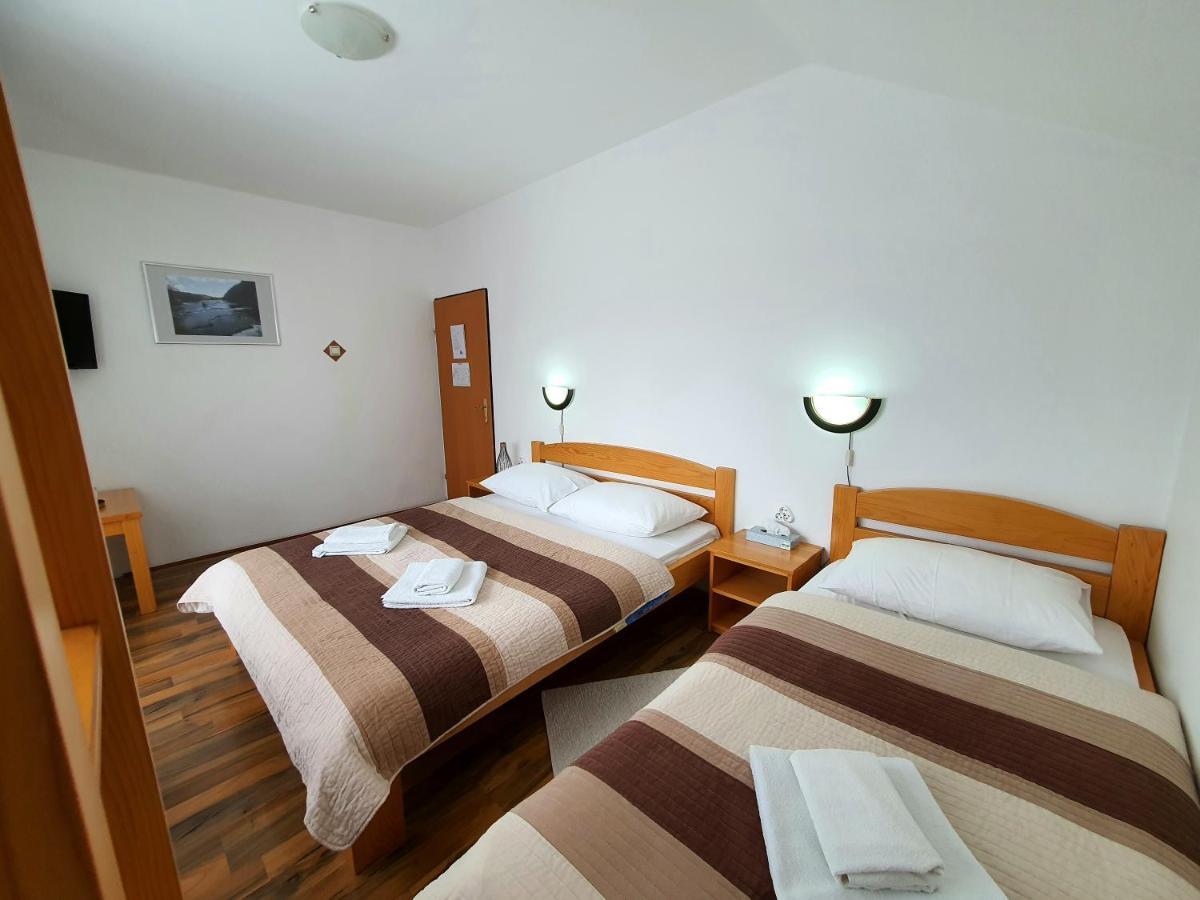 Guesthouse Kovacevic Korenica Extérieur photo
