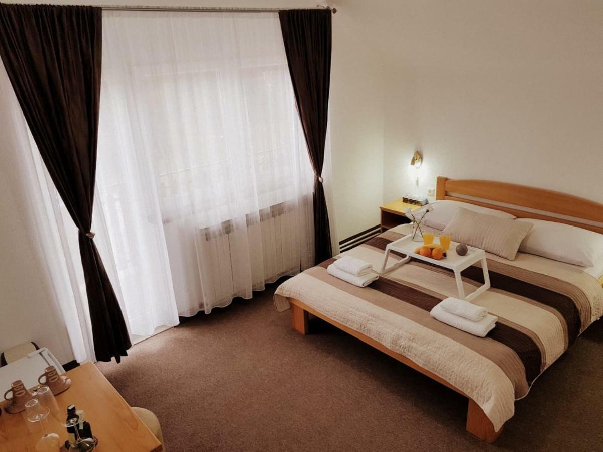 Guesthouse Kovacevic Korenica Extérieur photo
