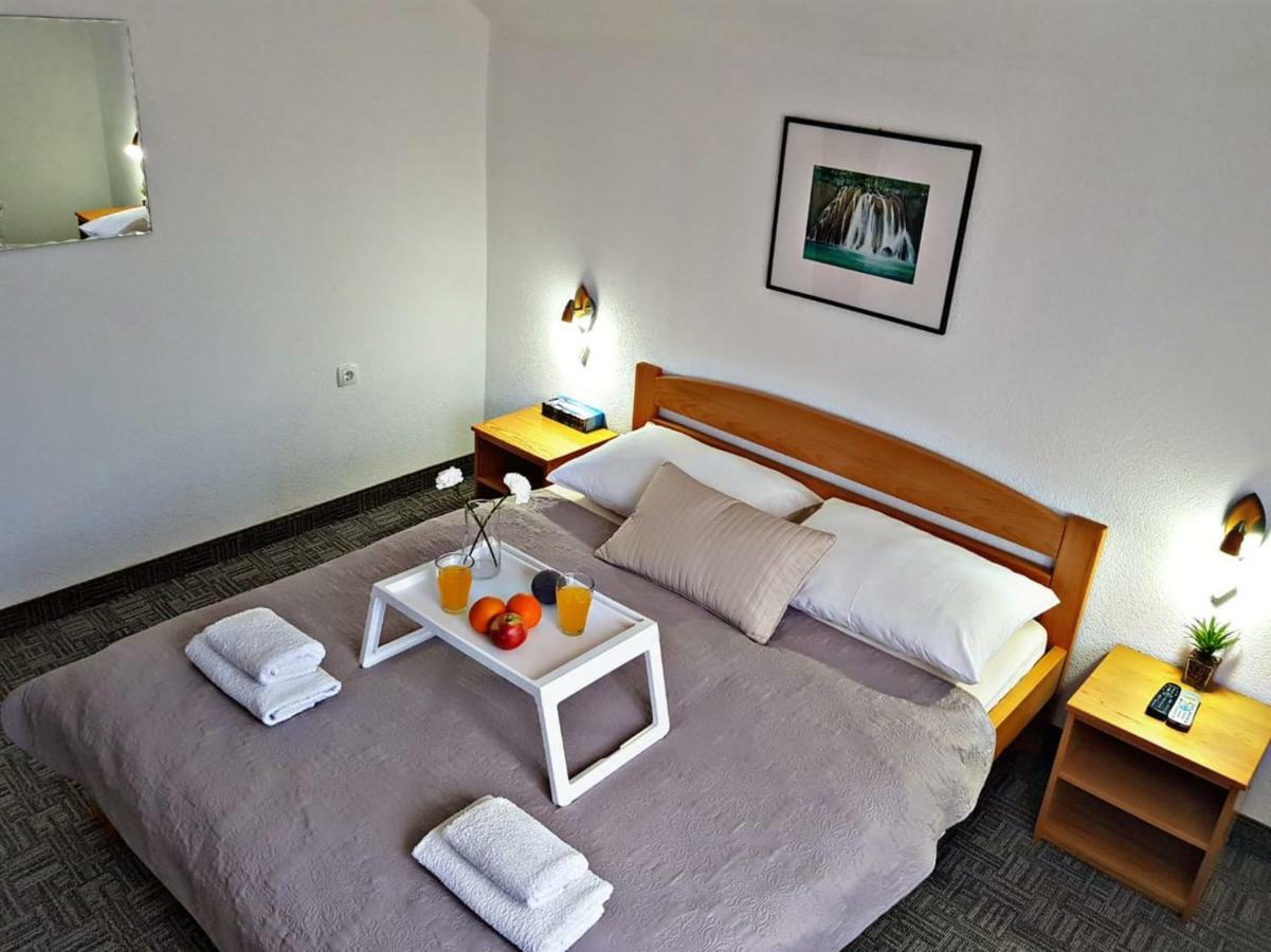 Guesthouse Kovacevic Korenica Extérieur photo
